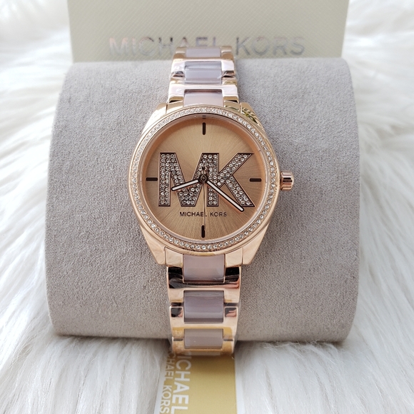 Michael Kors Accessories - 🎀⌚❤michael kors original brand new with tag